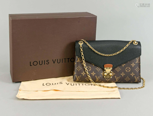 Louis Vuitton, Envelope Monogr