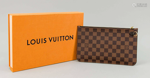 Louis Vuitton Pochette Damier