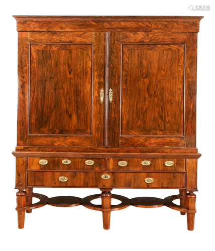 Classicist cabinet around 1800