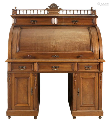 Rollbureau around 1880, walnut