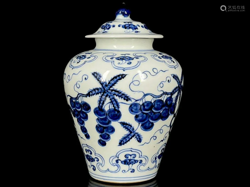 BLUE & WHITE 'FRUIT AND FLORAL' COVERED JAR