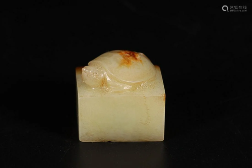 HETIAN JADE SEAL CARVED WITH TURTLE