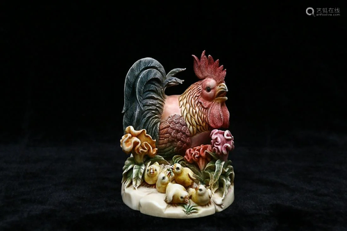 PAINTED RARE MATERIAL ORNAMENT OF ROOSTER