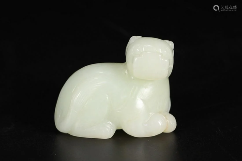 HETIAN JADE HAND PIECE OF MYTHICAL BEAST