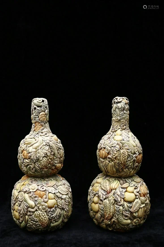 PAINTED RARE MATERIAL ORNAMENT OF DOUBLE GOURD