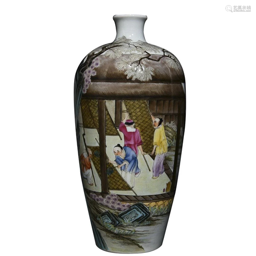 FAMILLE ROSE 'FIGURE STORY' MEIPING VASE