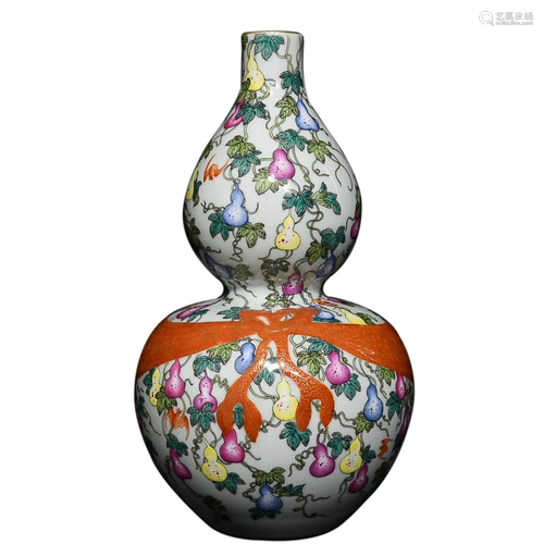 FAMILLE ROSE 'FLORAL' DOUBLE-GOURD VASE