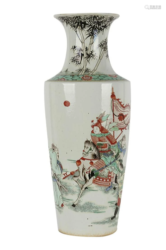 FAMILLE ROSE 'FIGURE STORY' VASE