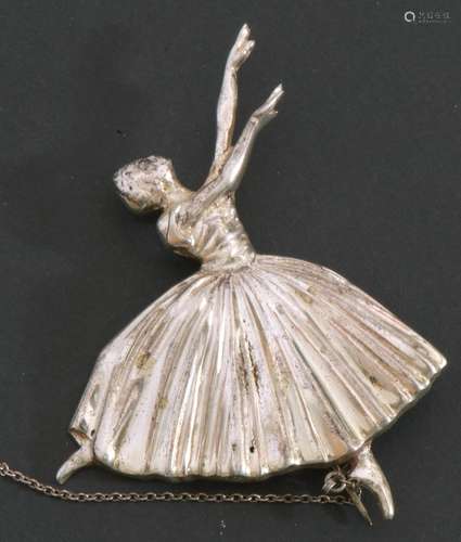 Vintage silver ballerina brooch, Birmingham 1946, well detai...