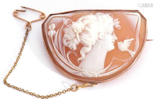 Antique shell cameo brooch depicting a head and shoulders pr...