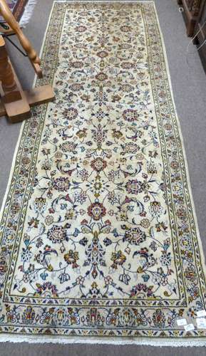 Modern Kashan carpet, 300 x 100cm