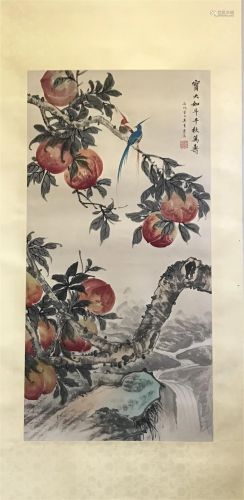 NO RESERVE CHINESE SCROLL PAINTING OF PEACH SIGNED BY