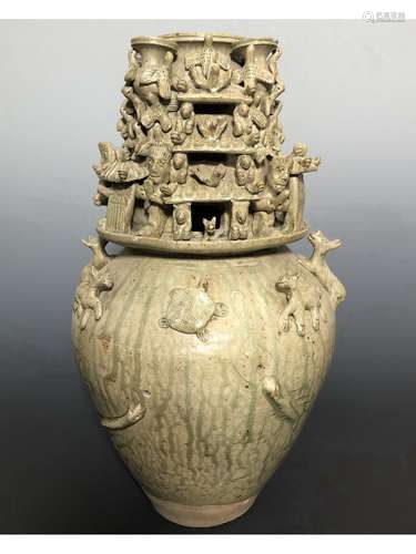 A CELADON JAR