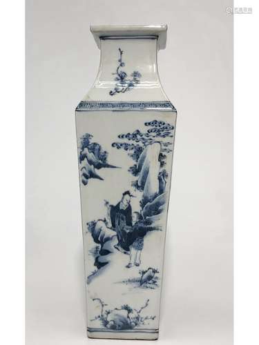 A BLUE AND WHITE VASE