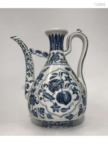 A BLUE AND WHITE EWER, XUANDE MARK