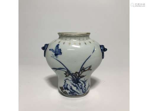 A BLUE AND WHITE VASE-FROM WALL DECORATION