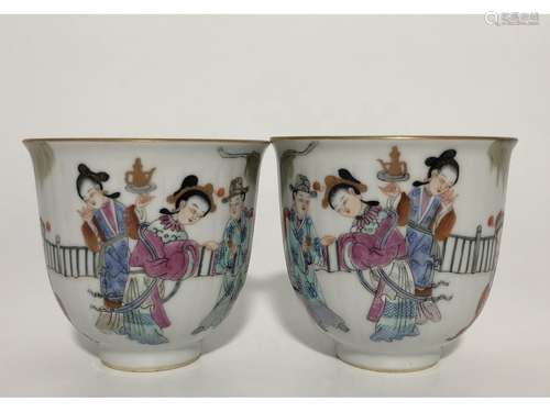 A PAIR OF FAMILLE ROSE CUPS