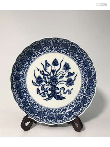 A BLUE AND WHITE PLATE, YONGZHENG MARK