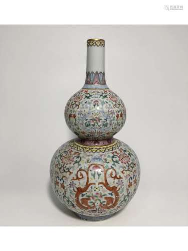 A FAMILLE ROSE DOUBLE-GOURD VASE