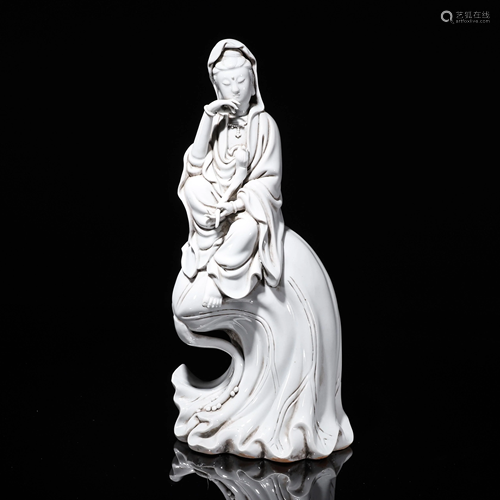 Blanc-de-Chine Seated Guanyin