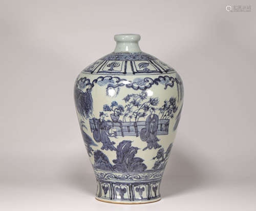 Blue and White Bottle with Figure and Story in Yuan Dynasty