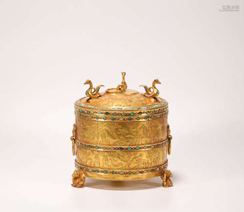 Copper and Gold Tripod with Figures in Han Dynasty