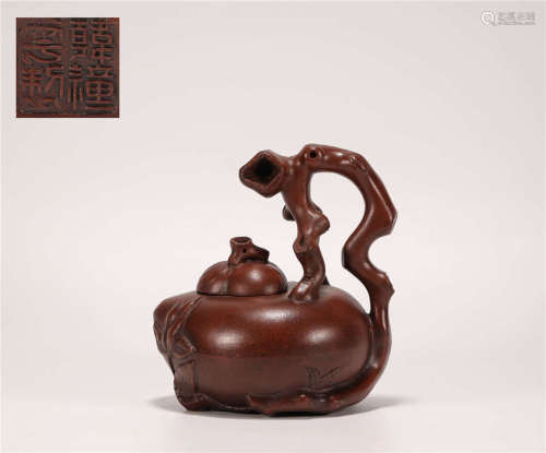 The Dark Red Enameled Like Root Type in Qing Dynasty