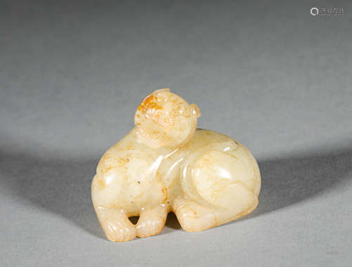 Hetian Jade Ornament of Auspicious Beast in Han Dynasty