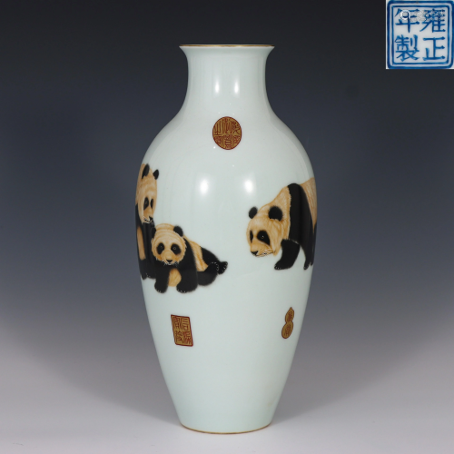 Famille Rose Pandas Vase