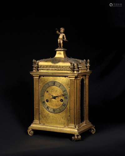 鎏金青铜、鎏金黄铜和雕刻的钟，可能也是镀银和雕刻的，正面包含罗马...