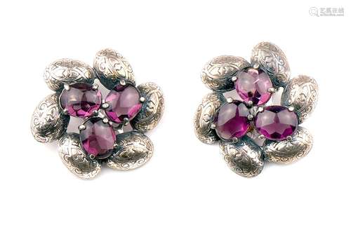 SCHIAPARELLI Paire de clips d'oreilles