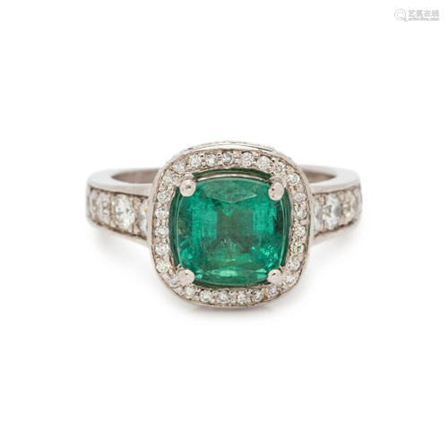 EMERALD AND DIAMOND RING