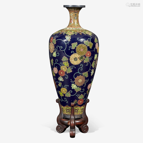 A fine Japanese cloisonnÃ© cabinet vase on wood stand,