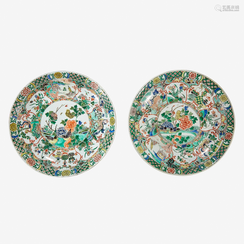 Two similar Chinese famille verte-decorated porcelain