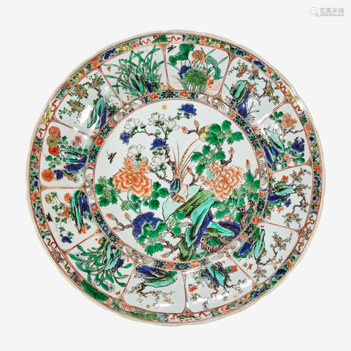 A Chinese famille verte-decorated porcelain lobed dish