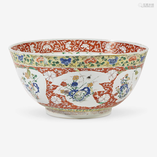 A Chinese famille verte-decorated porcelain large bowl