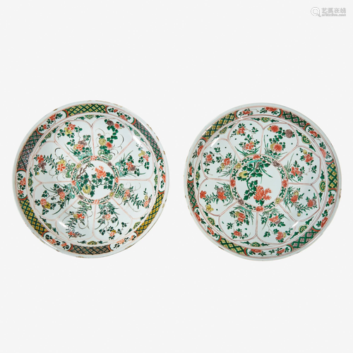 Two similar Chinese famille verte-decorated porcelain