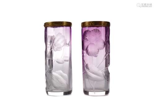 A PAIR OF EARLY 20TH CENTURY MOSER AMETHYST GLASS BUD VASES