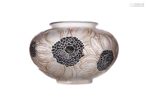 A LALIQUE 'DAHLIAS' VASE