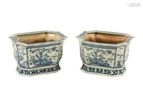 A Pair of Chinese Export Porcelain Jardinieres