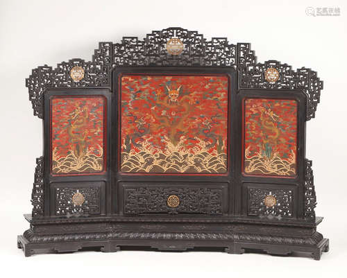 ZITAN WOOD CARVED DRAGON PATTERN SCREEN