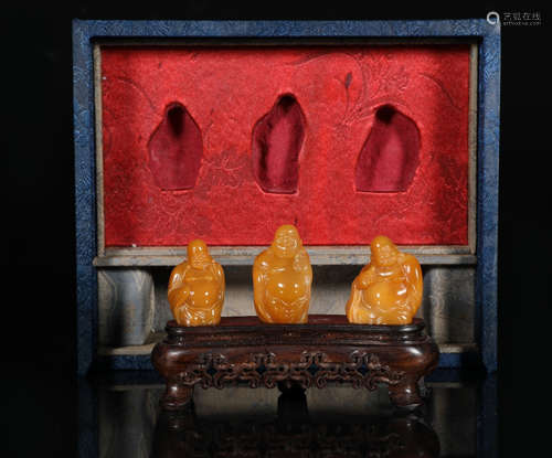 SET OF TIANHUANG STONE BUDDHA PENDANTS