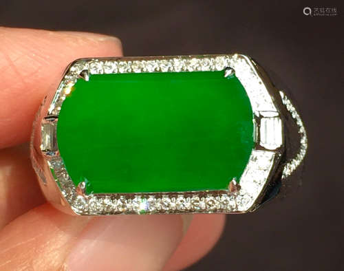 ICY GREEN JADEITE RING