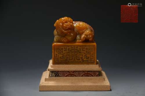 Shoushan Tianhuang Stone Seal with Knob in the Shape of Anim...
