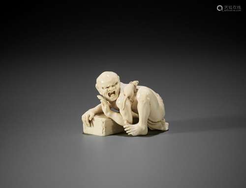 KIHODO MASAKA: A SUPERB IVORY OKIMONO-NETSUKE OF A RAT CATCH...