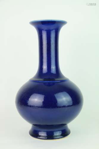 清 霽藍釉天球瓶