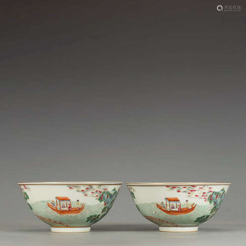 A PAIR OF FAMILLE ROSE FIGURES PORCELAIN INSCRIBED BOWLS