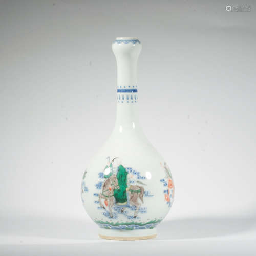 A BLUE AND WHITE FAMILLE VERTE ARHAT PAINTED PORCELAIN GARLI...