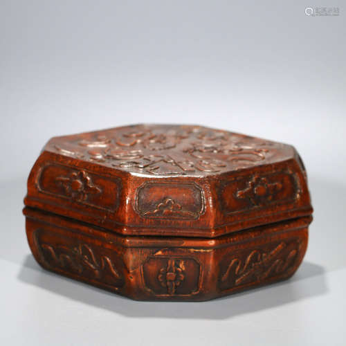 A FLORAL CARVED BAMBOO BOX
