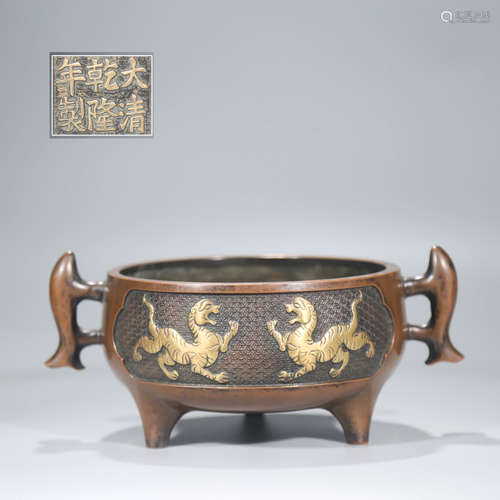 A DOUBLE FISH EARS GILT-BRONZE TRIPOD INCENSE BURNER